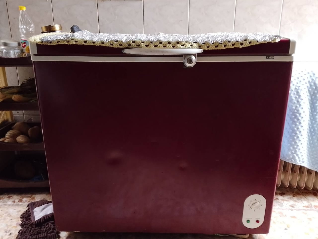 تخم تركي 
مو سوكي 10 مقاعد 
السعر 600 وبي مجال 
- مجمده نضيفه تجميدهه 
خير من الله سعرهه 150 
بلي ستيشن 4 سلم ويا جوستكات 2 
و5 اقراص 250 وبي مجال بسيط 
***********
