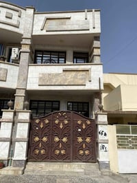 بيت للايجار في الغدير  مساحة ٧٠ متر طابقين بناء حديث  يوم ١٥ بال شهر ي...