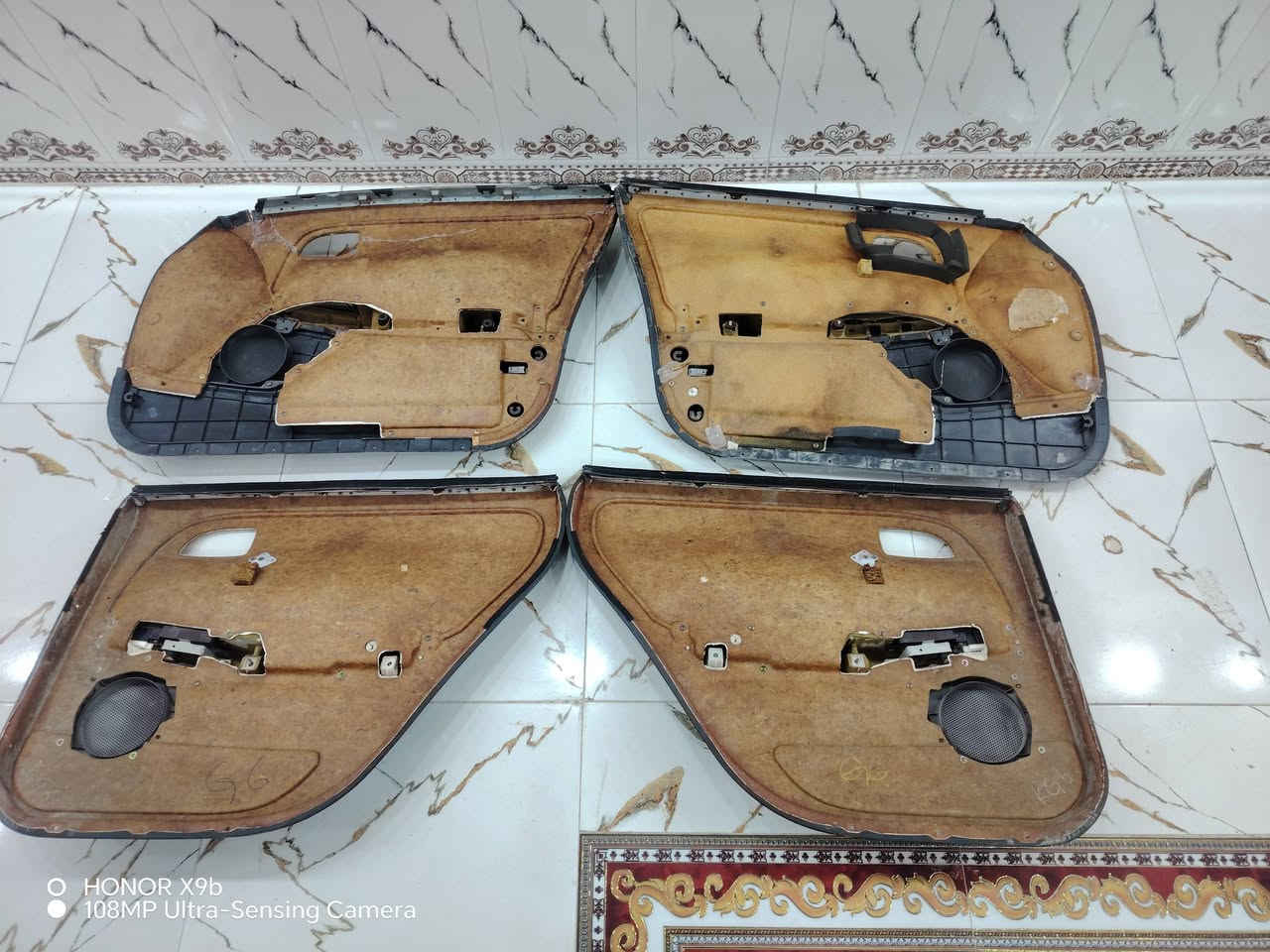 بطاين أبواب مارك نفخ لون زيتوني او رصاصي مال كصه نضيف
بصره سفوان
***********
