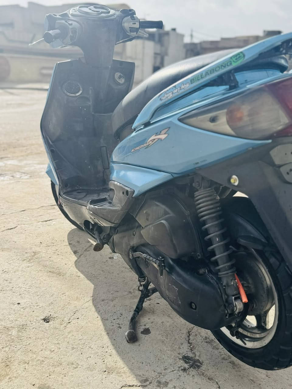 السلام عليكم سكنس فحل كابريتر بلادي الدراجه كامله مناقصها شي كهربائيتها كلها شغال تايرات جدد نضافت الكفرات ٨٠ بل ١٠٠ الدراجه ختم واحد كامله السعر ٦٥٠ وبيها مجال المكاني دوره شارع ٦٠ رقمي ***********
