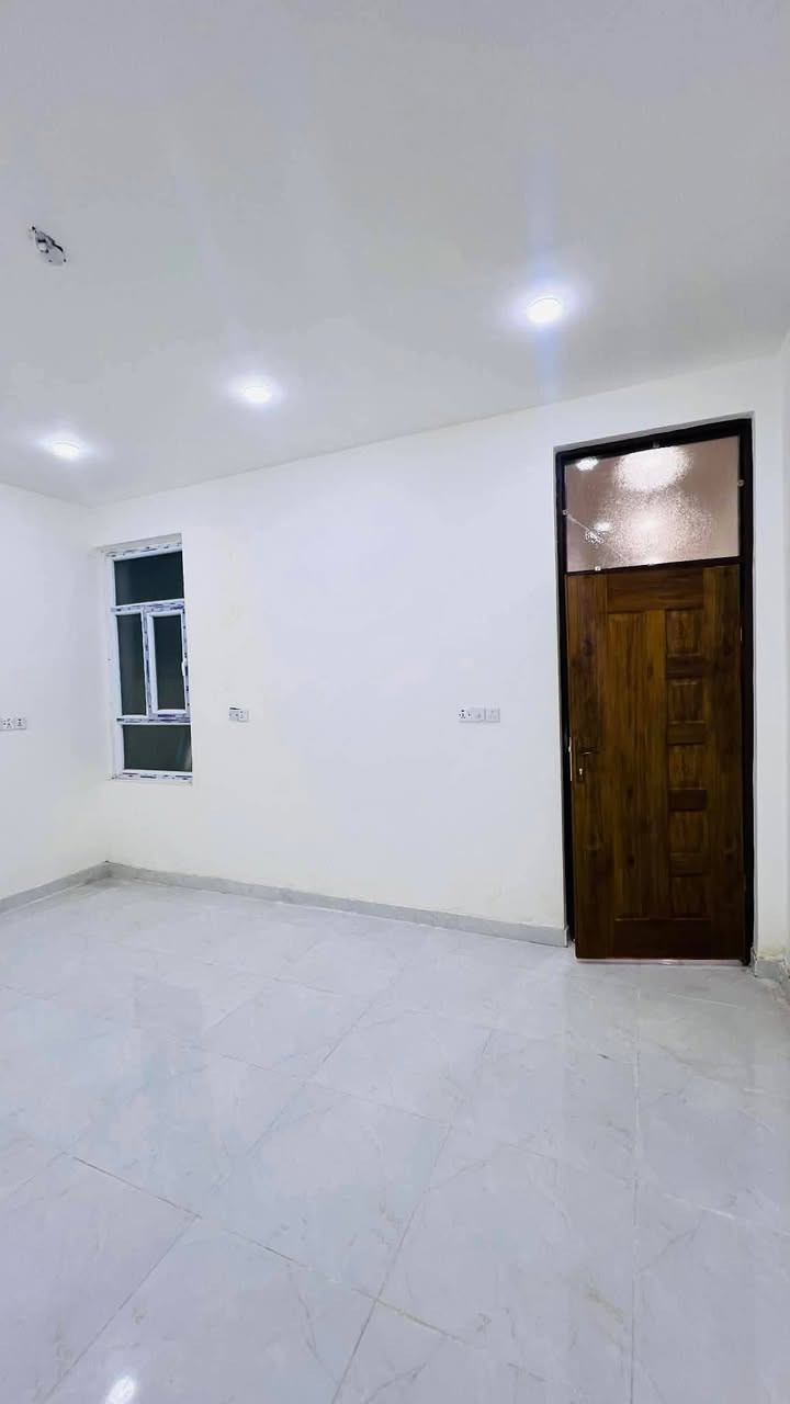 دار سكن 135 م حديث مامسكون طابق واحد شارع 10 بالحقوقين 

للاستفسار ***********

***********
