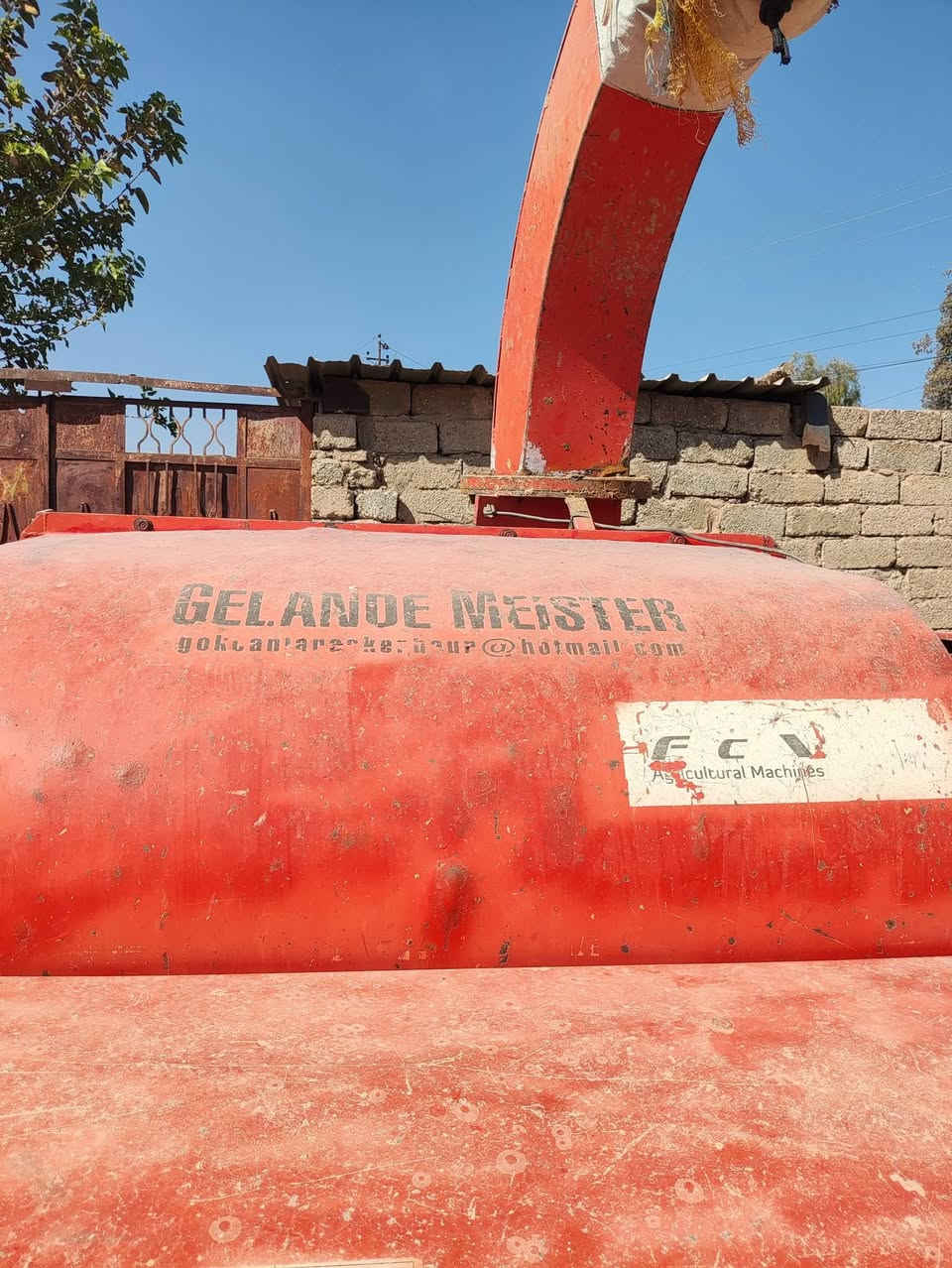 مکینة دگاگة للبيع نضيف و جديد كلشي شرط نوعية (جوكانلر اوزبايلتر)
موديل ٢٠١٥
عنوان قذاء بردرش قرب البعشيقة قرب موصل ***********
***********
