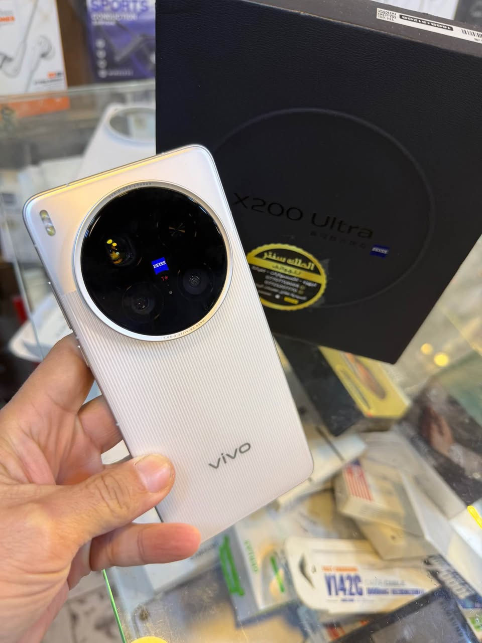 Vivo x200 ultra

512/16+16

Snapdragon 8 elite

كاميرا 200+50+50

بطارية 6000

شاحن 90 واط

نظافة الجهاز 100

استخدام قليل جدا

ملحقات كاملة

السعر 1125,000 / اسعار ثابتة

الملك سنتر/السيدية

*********** بغداد, العراق
