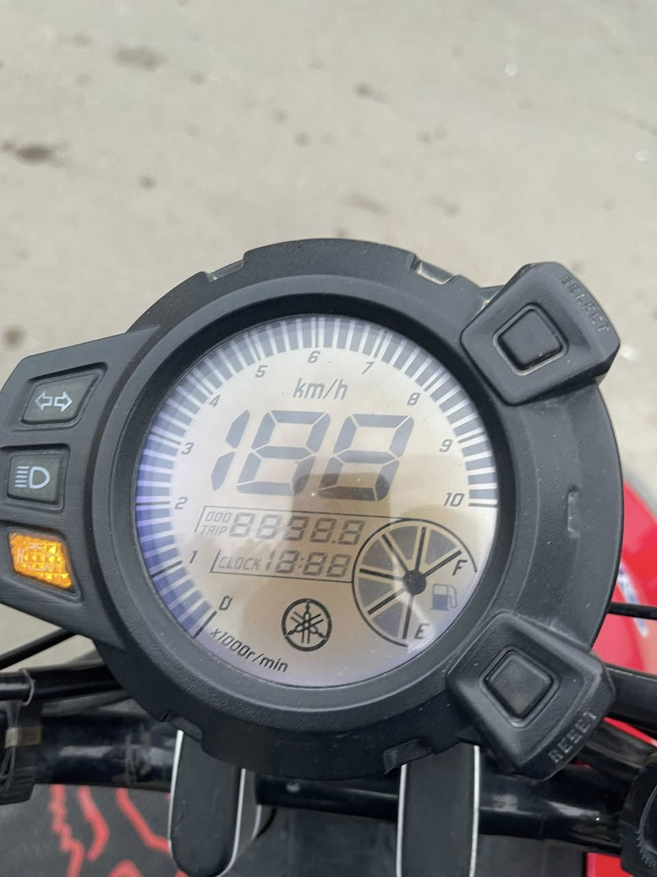 دراجه سكنس /نوع  جبلي💥
دراجه خير وبركه💥كفاله عامه
نوزل شلعه/💥
وياله 👌🏻فول لفول💥
دشبول الكتروني 💥
منضومه فلاش عدسات💥
تايرات تخم جديد أصلي💥
دراجه كامله مكمله نقصها سايق خيال 
وكلشي موضح مثل ما بل صورة 💥🛑🛑🛑🛑🛑🛑💥
مكان بغداد الطوبجي 
رقم ***********
