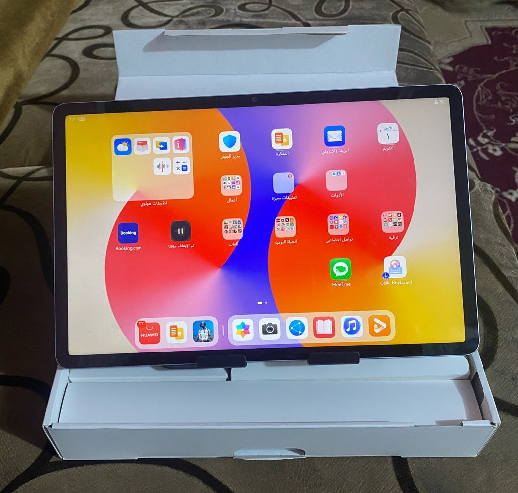 ايباد HUAWEI MATEPad SE للبيع 
للفئات المتوسطه 
مواصفات ::
الشاشة: 11 إنش IPS LCD
الدقة: 1920×1200 (FHD+)
المعالج: Kirin 710A
الرام: 8 جيجابايت
التخزين: 128 جيجابايت
البطارية: 7700mAh
الشحن: حتى 22.5 واط
الكاميرا الخلفية: 8 ميجابكسل
الكاميرا الأمامية: 5 ميجابكسل
الصوت: 4 سماعات ستيريو
النظام: HarmonyOS

المميزات

 شاشة كبيرة وواضحة.
 بطارية تدوم لفترة طويلة.
 صوت ممتاز بفضل أربع سماعات.
 تصميم معدني أنيق وخفيف.
 مناسب للدراسة، اليوتيوب، التصفح، والاجتماعات ويشغل كذلك بوبجي وبيس مبايل 

السعر : 290 الف 
الموقع : البصره - الكزيزه
التواصل على الرقم : ***********