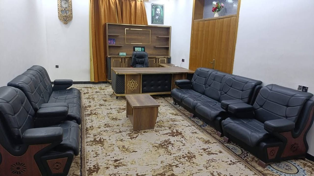 للبيع
اثاث مكتبي 8 مقاعد رئاسي
مع مكتب مكتب مترين ونص وباقي الملحقات
اثاث جديد استعمال قليل
كربلاء للاستفسار وللمزيد من المعلومات يرجى مراسله الصفحه


**إذا كنت صاحب هذا الإعلان وتريد حذفه لأي سبب، رجاءا أرسل رسالة إلى الدعم الفني**