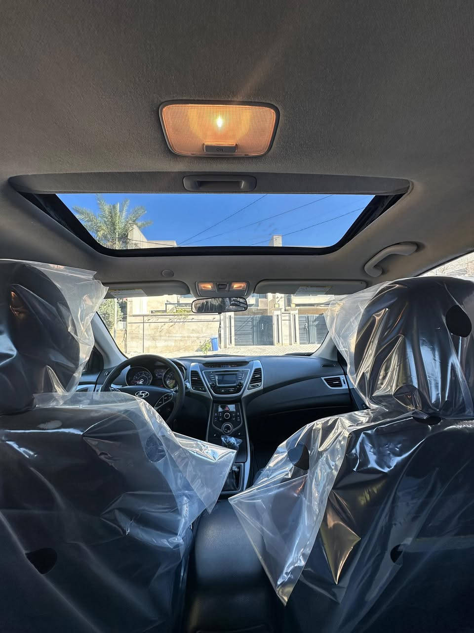 السلام عليكم للبيع النترا موديل 2016
رقم كربلاء دولي وارد امريكي حادثها الجاملغ الخلفي والباب
السونار مرفق معه المنشور كير ومحرك على وضع الشركه
تتفئه تبريد حداديه جيد تخم تاير جديد 
حجم المحرك 2000 دوش المرغوب
فتحة سقف
ويل كب كروم
كامره + شاشه
اي بي اس مانع انزلاق
بلوتوث اوكس
فول تحكم ستيرن
مكان السياره كربلاء
السعر 118 بيه مجال
للستفسار اكثر اتصل ***********
غير متواجد على الفيس
