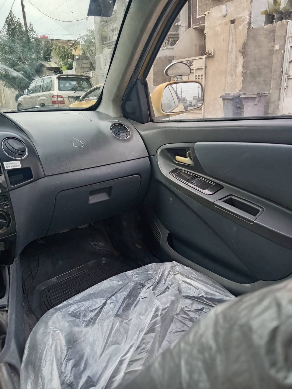 سلام عليكم جيلي ام كي 2010رقم جديد مصفره هياء اوغرامات محرك كير كهرباءيات مكفول تخم تاير نضيف للبيع السعر 22 اوبيه مجال مكاني الدوره ابو دشير، ***********
