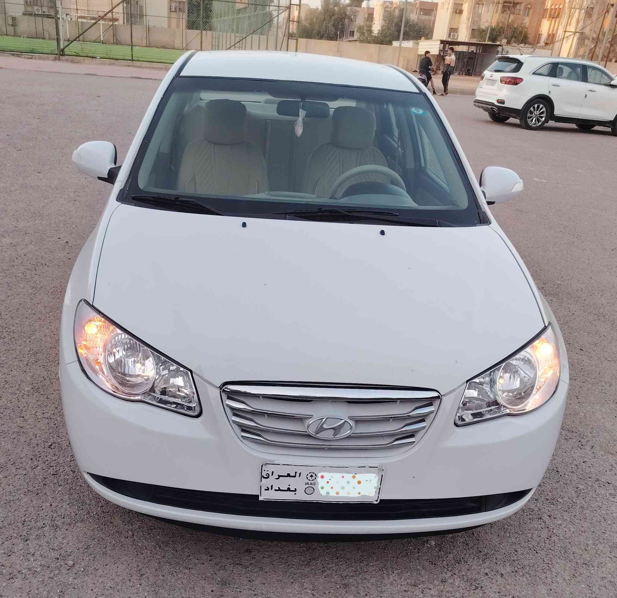 لنترا أدوات حاوية بدون كصة تخم تاير حدادة طوبه باتر جديد مكينه كير كفاله غرفة بيجي زلغ مابية  هسة فارشة ارضية جلد ارقام بغداد مامكشوف وين مايعجبل اطلع بية واذا تريد تسجلة تسجل  السعر ٦٠ وبية مجال قليل مكاني العمارة *********** وبالعافية على لياخذة
