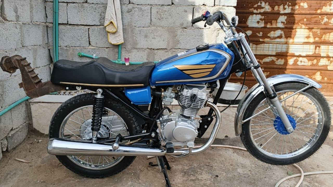 عمي سلام عليكم دراجه للبيع وراق اصولي اول تبديله دهن صارلها 15يوم من عمرتها شاصي 17دراجه مكفوله من شخط مكان شطره شراي تصل  ‏‪***********‬‏
