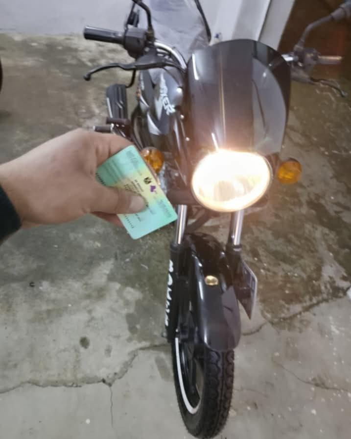 السلام وعليكم
للبيع
بوكسر موديل ٢٠٢٢
دراجه خير من الله ما يعوزه برغي
محرك شرط 
مرقم ديالى مشروع وطني ب اسمي تحويل ثاني يوم بل  
موصل
سعر مليونين وميه

***********

‭٠٧٨٩ ٣٩٨ ٣٣٢٤‬
مكاني جانب الايمن الرفاعي
