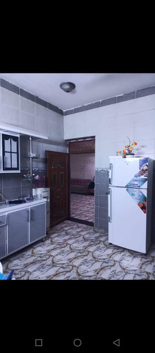 السلام عليكم
بيت للبيع المكان الزراعه خلف شارع اربعين
مساحه 200 متر 
واجهيه 10 
النزال 20 
طابو صرف تحويل مباشر 
طابقين طابق ثاني غرفه 
طابق اول غرفتين ودوانيه وصاله 
وحمامات داخليه 
ومطبخ
الاستفسارا ع رقم ***********
السعر 235وقابل للتفاوض
