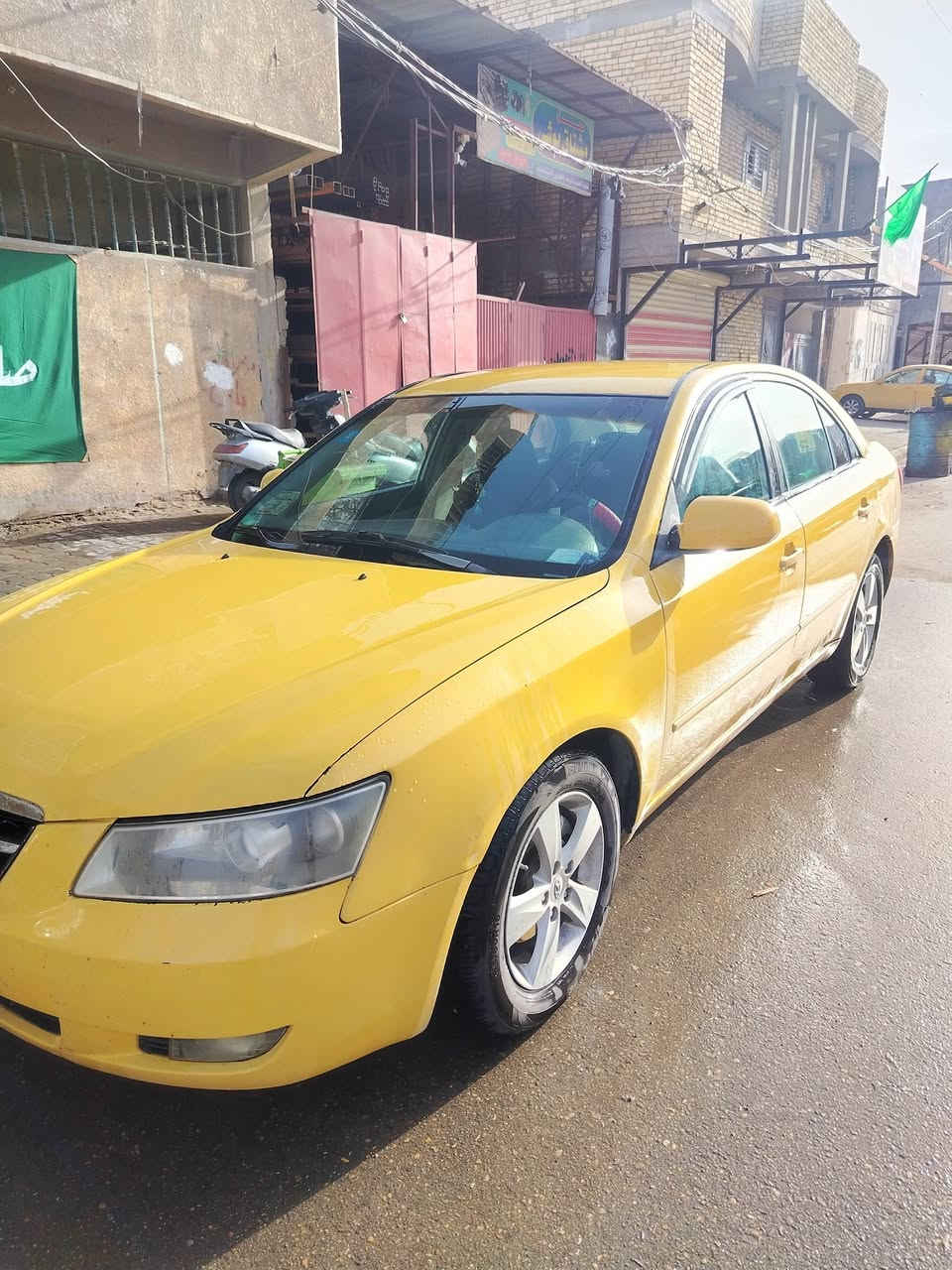 السلام عليكم سوناتا موديل ٢٠٠٨ محرك جديد كير كهربائيات للاستفسار *********** السيارة ب الكوت
