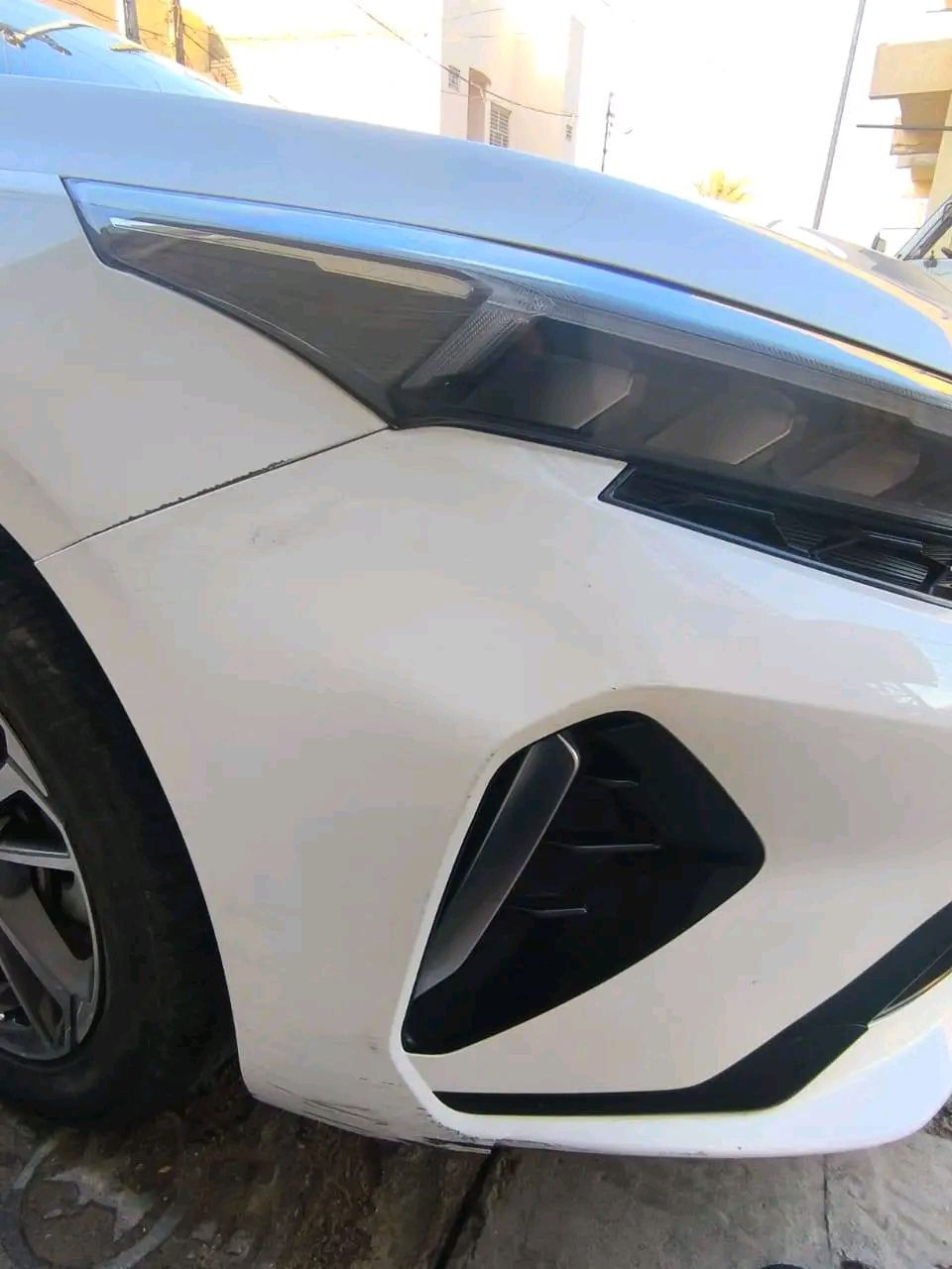 السلام عليكم 
كي 3 ماشيه 52 قابله للزيادة 
موديل 22 
فقط الجاملغ الامامي صوب الصدر بارد قليل
 السعر 136
 فول مواصفات اشارة لكزز تبريد خلفي للاستفسار الاتصال ***********  النجف
