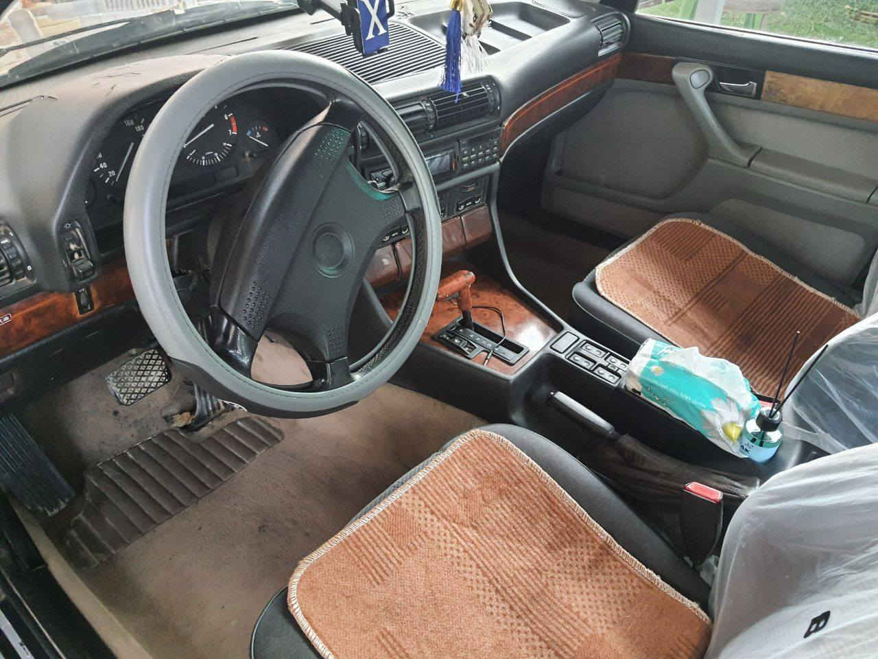 السلام عليكم  BMWللبيع موديل ١٩٩١ مكينة كير  مفتوح  مكوفولة مصبوغة للجمالية مكفولة من الضربة والحادث تحويل مباشر ثاني يوم  55وبيهة مجال مكان بابل مسيب *********** بي واتساب
