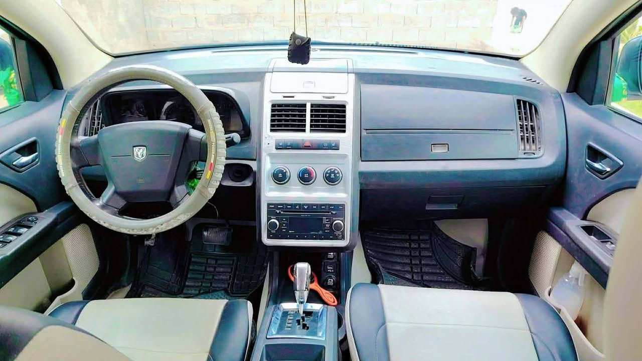 السلام عليكم سياره للبيع جورني 2009 سياره باسمي مجدده 2030 مكفوله كفاله عامه السعر 75 ورقه ***********
