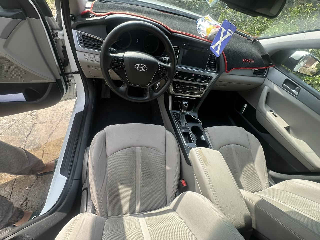 السلام عليكم عندي هاي سوناتا امريكي للبيع 
موديل 2017 
ضررها بنيد طاير 
منظومه غاز ايطاليا
السعر 130 وبيها مجال


**إذا كنت صاحب هذا الإعلان وتريد حذفه لأي سبب، رجاءا أرسل رسالة إلى الدعم الفني**