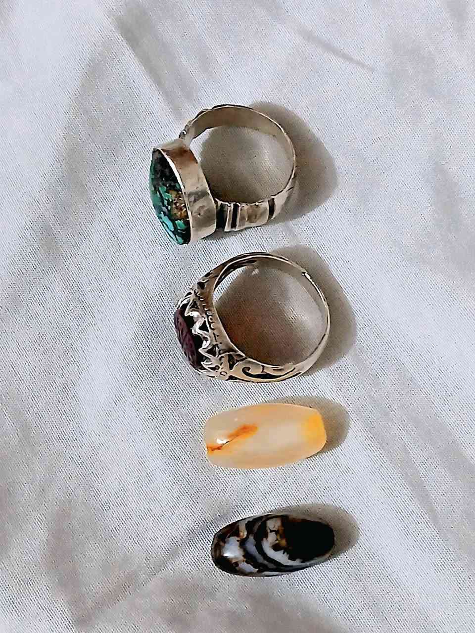 سلام عليكم محابس فضة صياغه يدويه عيار 925
للبيع مع خرزتين انطي سعر باليرضا بي الله الشراي يتفضل خاص مكاني بغداد


**إذا كنت صاحب هذا الإعلان وتريد حذفه لأي سبب، رجاءا أرسل رسالة إلى الدعم الفني**