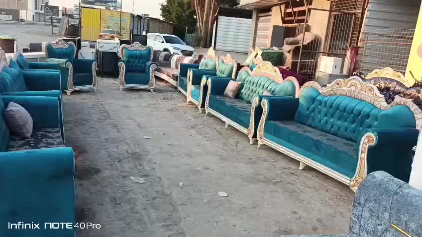 تخامه عدد ٢ يصيرن ٢٠ نفر أتريد ١٠ نفرات عادي شخط مابيه حيل نظيف محد كاعد عليه إذا بيه زلغ يرجع مالتي ملكي أبو التاج واكو توصيل الي باب بيتك عدنه توصيل
***********
