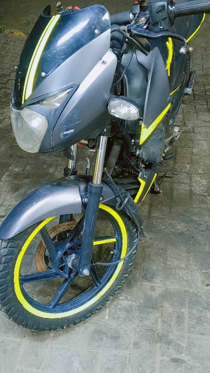 سلام عليكم ورحمه الله وبركاته اخواني دراجه بولسر للبيع دراجه خير من الله شغل أو اطلع  وين ميعجبك اوراق كامله كمرك مدفوع تأخذ كبل ترقم عنواني بغداد الدوره شارع المعلمين *********** اذا عندك شي تعال اتصال او بيك خير أو تدلل سعره مليون أو ميه أو بيه مجال حك الجيه دراجه مثل ما موضحه بل صوره أو بل حقيقة بعد إحله
