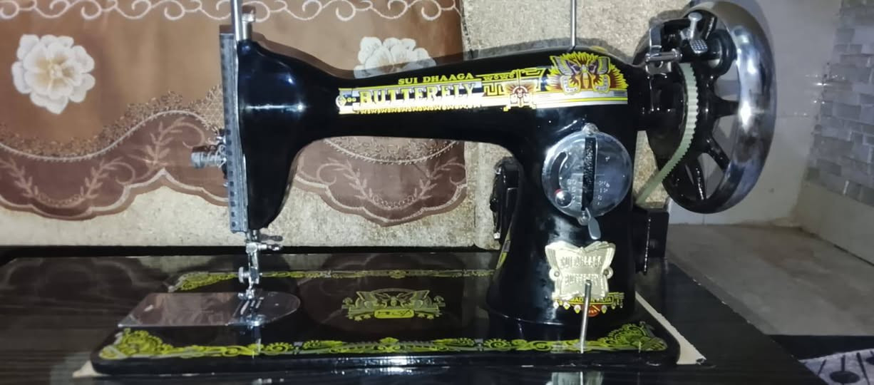 السلام عليكم
عندي مكينه خياطه للبيع ام الفراشه مع كافه ملحقاتها جديده البارحه اشتريتها السعر خاص والاستفسار علرقم ***********واتساب فقط
