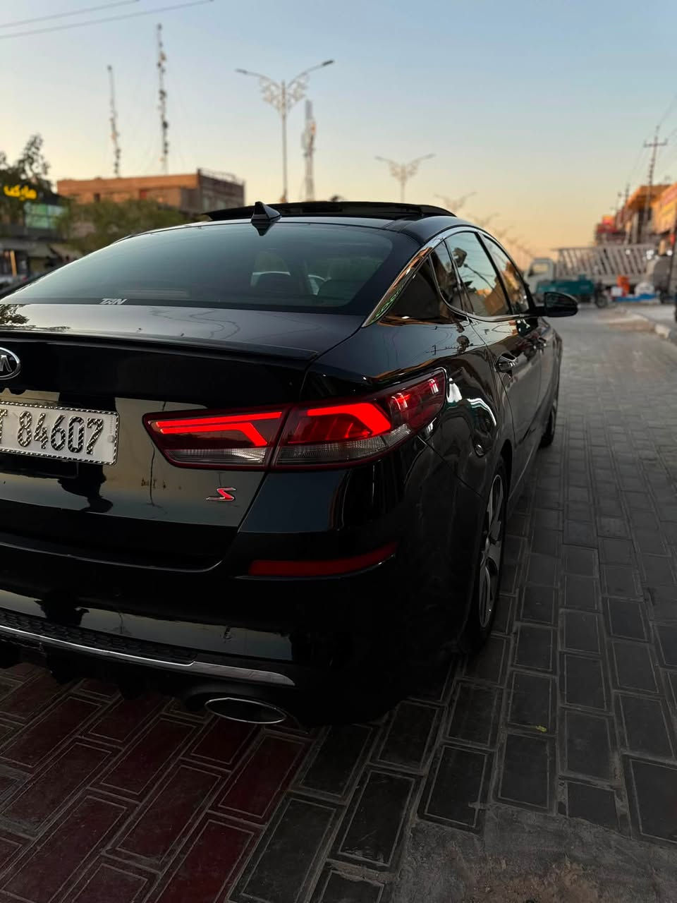 اوبتيما ٢٠١٩  ماشيه ٩٢ mi جديده عله وضع الشركه شرط حته البرغي مكفول بيه 

حادث امريكا قطعه وحده فقط جاملغ الامامي الايمن بدون  دواخل

المواصفات فول  
بصـمه 
بنراما 
لايت لد 
تحديد مسارر 
سياقه ذاتيه 
ردارات اربع جوانب 
توقف ذاتي 
كشنات كهرباء
 لايت امامي زنون منضمومه كامله 
ترحيب 
حساسات خلفيه 
 
 لتواصل والاستفسار الاتصال على الرقم 

***********

رقم بغداد دولي بسمي 

مكان السياره كربلاء سـيف سعد 

السعر ١٣٨ وبيه مجال
