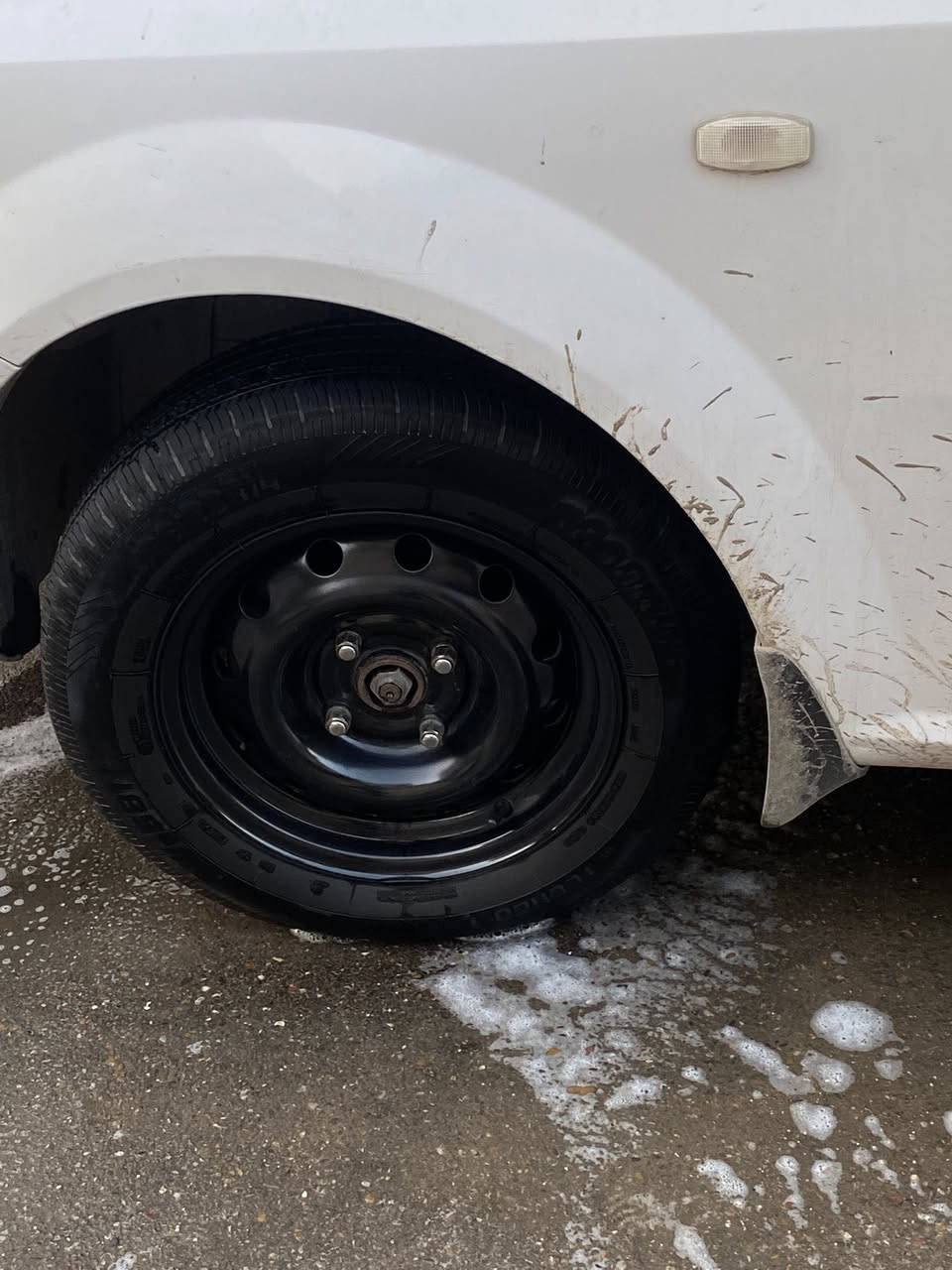 السلام عليكم تخم ويل حجم 14 مراوس بويل كب جدد لاعواج ولاكسر  شرط النضافه واذا مراوس بويل 15 بس هو وتايرات يعني انطي (تاير وويل واخذ تاير وويل شرط النضافه )…….
*********** 
المكان الدوره
