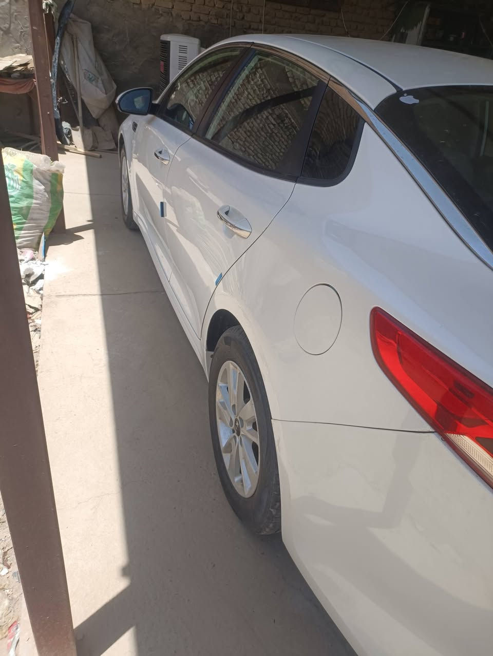 كيا اوبتيما موديل 18 وارد امريكي بيها صبغ قطع ابيع حزام بدون دواخل كير مكينه مكفولة حداديه جديده باتري جديد تخم تاير تبريد ويا سويج رقم بابل بسمي مكان السياره بابل السعر المطلوب 105 رقم التلفون ***********
