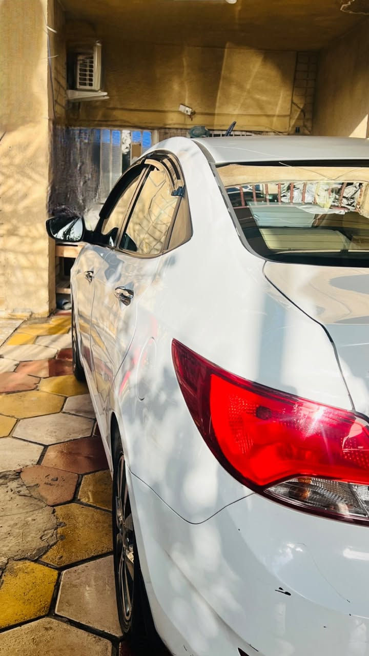 السلام عليكم
للبيع أكسنت خليجي 1600 قطرتين

الموديل 2016

فتحة سقف

مكفوله من الحادث والصبغ 

شاشة وكامرة

تحكم ستيرن

محرك 1600

ويل گب 

أشاير بالمري 

سبير منازل بعدها ع وضع شركة

تبريد ثلج تدفئة شغاله

ماشية 70 الف حقيقي

بأسمي رقم بغداد تحويل ثاني يوم 
 
السعر 125$ وبيها مجال ان شاءلله
هواي اسعار بالسوك وكل سيارة ونظافتها 
مكان السياره بغداد - حي اور

رقم / ***********
