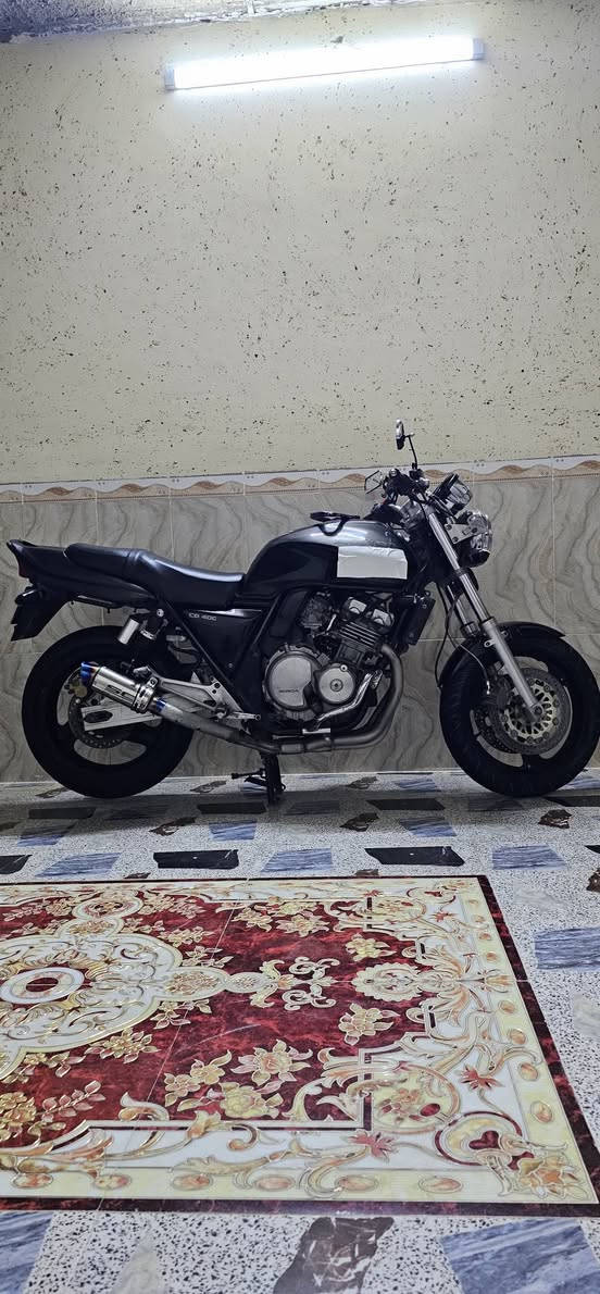 سلام عليكم دراجه سيبي 400 لبيع جيل اول 16والف محرك كير شرط كلها شقاله اوراق فقط منفيس عنوان شيخان غريب ع موصل سعر 15بيها مجال قليل حك جيتك خاص مفتوح راقم واتساب ***********
