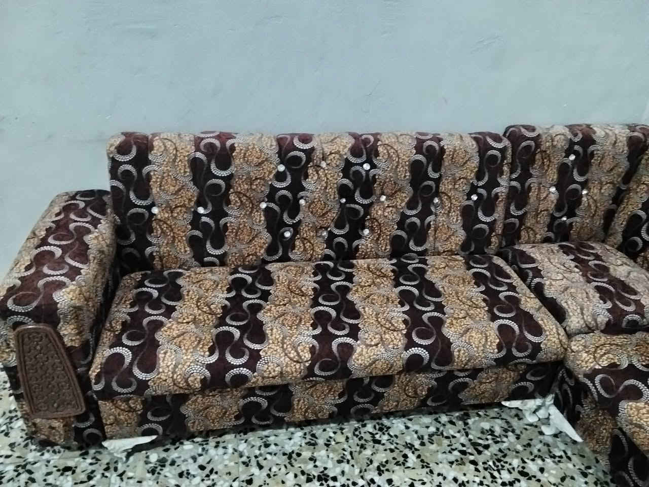 ديوان لبيع نضيف سعر 125بغداد الحسينيه ***********
