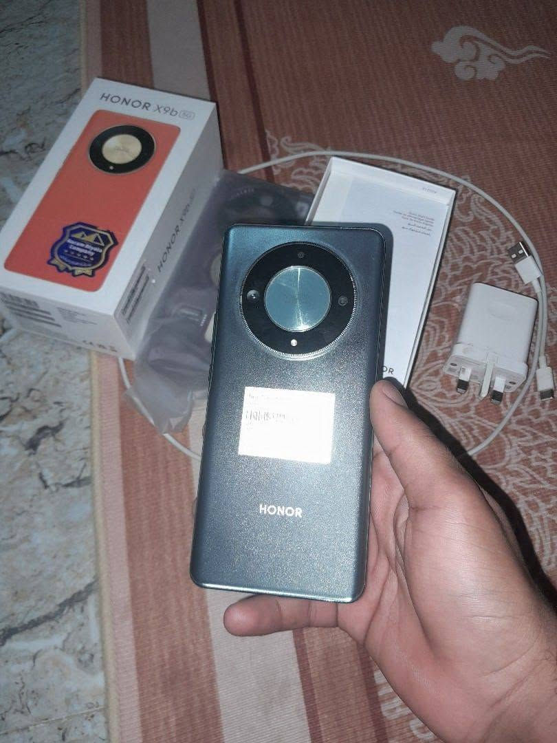 السلام عليكم عندي جهاز هونر إكس ٩بي جهاز نضيف ما داخل صيانة ملحقات كاملة سعرة ٢٣٠ وبي مجال بسيط مكاني ديالى بعقوبة قرب تقاطع عبدالله بن علي للتواصل ***********
