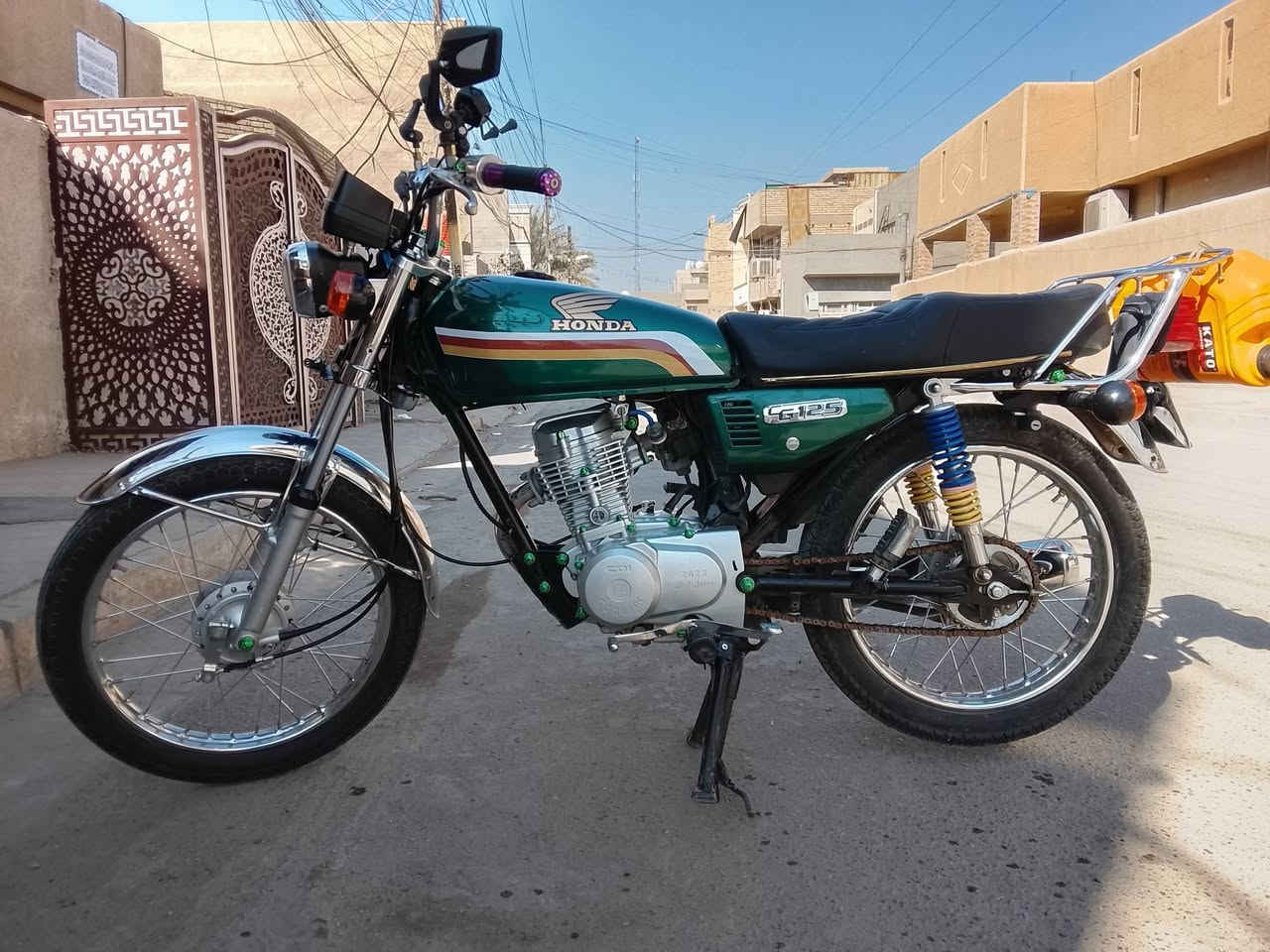 السلام عليكم سونك اصلي 25 4كير ماشية 7000 مصارلهة شهر اشاير بوكسر كشن تفصال تانكي هوندة اصلي حاطلهة نشرة داخلية تخبل ولباقي لبلاد مالتهة 1. 2. تعلك شرط مضمونة كفالة عامة مكان بغداد الدورة ابو دشير سعر 750 دراجة مال كراب مال كشخة اني مغاسلهة وحلوة بالصور بانزين كلة محسن دهن امزويل الاصلي كل اسبوعين زيرو بعدهة وكالة *********** وللمراوس بنامة 25 أو 5كير 25 راس براس للعلم ما امسح لمنشور آلة تنباع أو تتراوس
