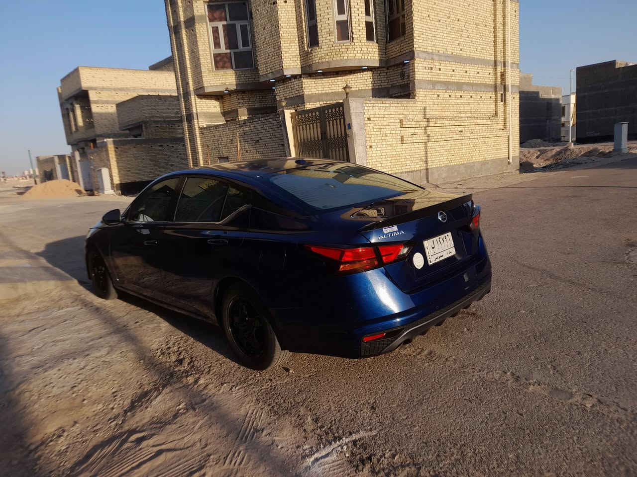 نيسان التيما ٢٠٢١ للبيع
بغداد معوقين بعدله ٦ اشهر وتصير حره
الحادث موجود صوره 
بيه تبديل بنيد ودعاميه  الباقي كله بلادي 
ماشيه ١٧٥ الف
بيه بارد بالقماره وبارد باب عكس السايق وبارد بالداير الخلفي 
محرك كير مامفتوح
الحداديه ٧٥%
***********
١١٠$
