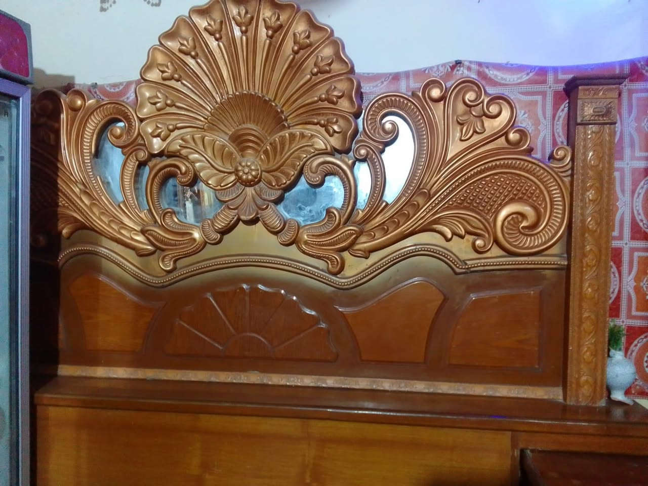 غرفة اخشاب البيع السعر مناسب كلشش *********** اتصل ع هاذ رقم
