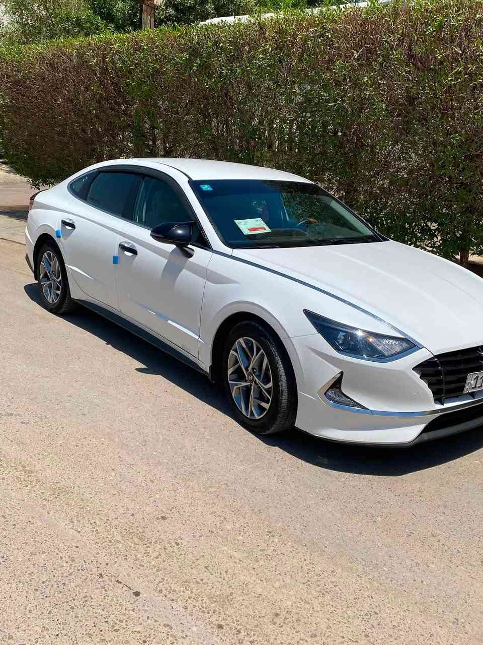 السلام عليكم 
سوناتا موديل 2020
سياره حلوه بدون صبغ 
ماشيه 113الف 
رقم بغداد بأسمي
محرك 2500mpi
السياره بانزين 
السياره خليجيه ومواصفات الخليجي المعروفه
السعر 180وبيها مجال
***********
