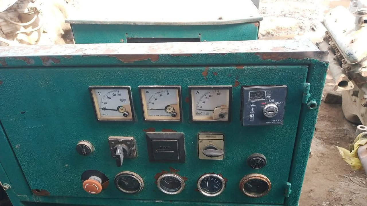 للبيع مولده فولفو D 6 توليد ١٤٠ كيفي مولده شغاله حاليا بيهه بخار السعر ٢٥ ورقه للاتصال ***********
