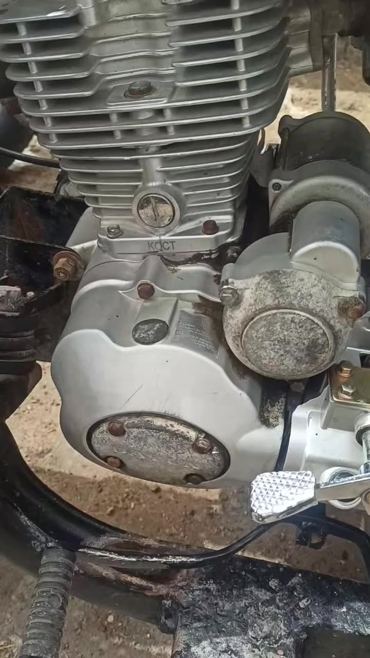 السلام عليكم محرك للبيع شغال شرط شوف العين سعر 60 وبي مجال قليل العنوان ناصريه مركز
***********
