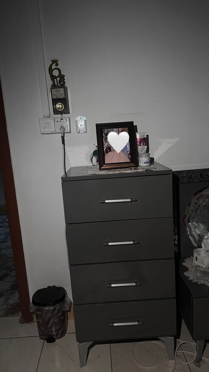 مرحبا غرفة نوم للبيع موديل 2023 جديده ونظيفه مابيها اي ضرر وياها مراية عاموديه ودوشك هديه شراي خاص


**إذا كنت صاحب هذا الإعلان وتريد حذفه لأي سبب، رجاءا أرسل رسالة إلى الدعم الفني**