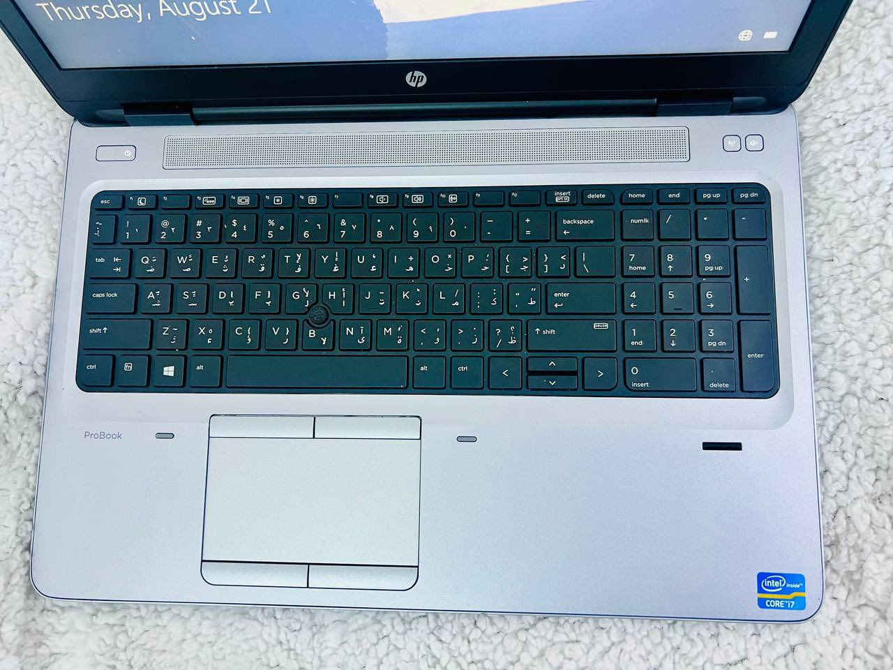 السلام عليكم
💻 لابتوب HP للبيع – أداء قوي للأعمال والبرامج الثقيلة

المواصفات:
 • المعالج: Intel Core i7-7820HQ
 • السرعة: 2.90GHz
 • الرام: 8GB
الذاكرة  ssd gb 256 
 • النظام: Windows 10 Pro (64-bit)
 • كرت الشاشة: Intel HD Graphics (مدمج)
 • الشاشة: واضحة ومناسبة للعمل والدراسة
 • الحالة: شغال تمام بدون مشاكل

شنو يشغّل؟
✔️ برامج الأوفيس (Word – Excel – PowerPoint)
✔️ تصفح إنترنت سريع وتشغيل يوتيوب
✔️ تصميم خفيف (Photoshop – Illustrator)
✔️ مونتاج خفيف (Premiere – Filmora)
✔️ مناسب للدراسة، الشغل المكتبي، والعمل عن بعد

 • اللابتوب عملي وقوي
 • مناسب للطلاب والموظفين
 • البطارية من ساعة الى ساعة ونصف  حسب الاستخدام

اللابتوب يجي وياه شاحنة وكيبورد

تواصل ع الرقم ***********
او تواصل خاص
