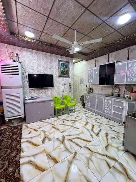 ياالله 

يوجد لدينا بيت للبيع حي ميسان قطاع 23 قريب شارع الجامع مساحه 100متر طابقين يحتوي على غرفه وصاله واستقبال ومطبخ وصحيات والطابق الثاني يحتوي على غرفتين وصاله وصحيات صب كونكريت ارضيه بورسلين جدران سيراميك سقوف سي إن سي شغل جناي درجه اولى السعر المطلوب 127مليون قابل للتفاوض مجال قليل 

للاستفسار والمعلومات الاتصال بنا ع الارقام التاليه 

***********

***********

***********

او مراجعه مكتب ألروان للوساطه العقاريه والمقاولات العامه 

عنوان المكتب حي ميسان ع الشريط قرب صيدليه الشراع 

عندك بيت عرصه للبيع راسلنه وات ساب وتدلل
