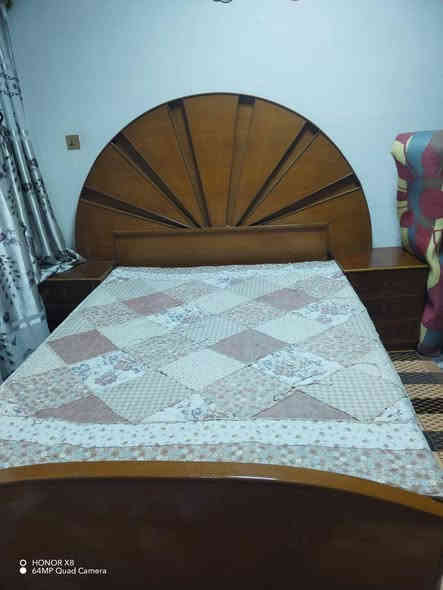 السلام عليكم غرفه للبيع خشب من هذا الزين المكان كربلاء الطاقة السعر 500 وبيها مجال للشراي***********
