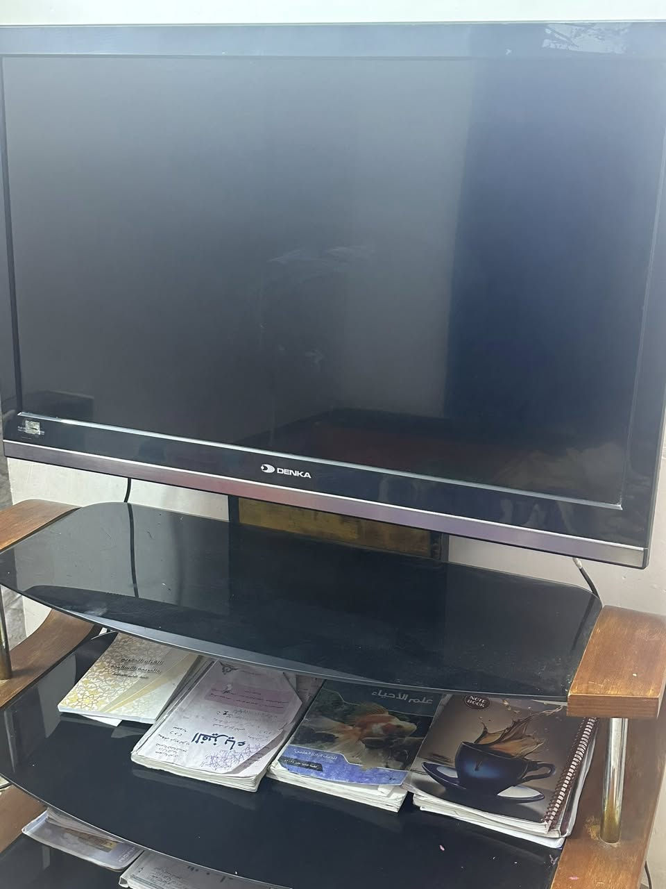 بلازما حجم ٤٢مع ميز  نوع دنكا بدون نت وبلازما حجم ٣٢ شازونا وجرابي خديد عدد ٢ مكان مدينه الصدر***********
