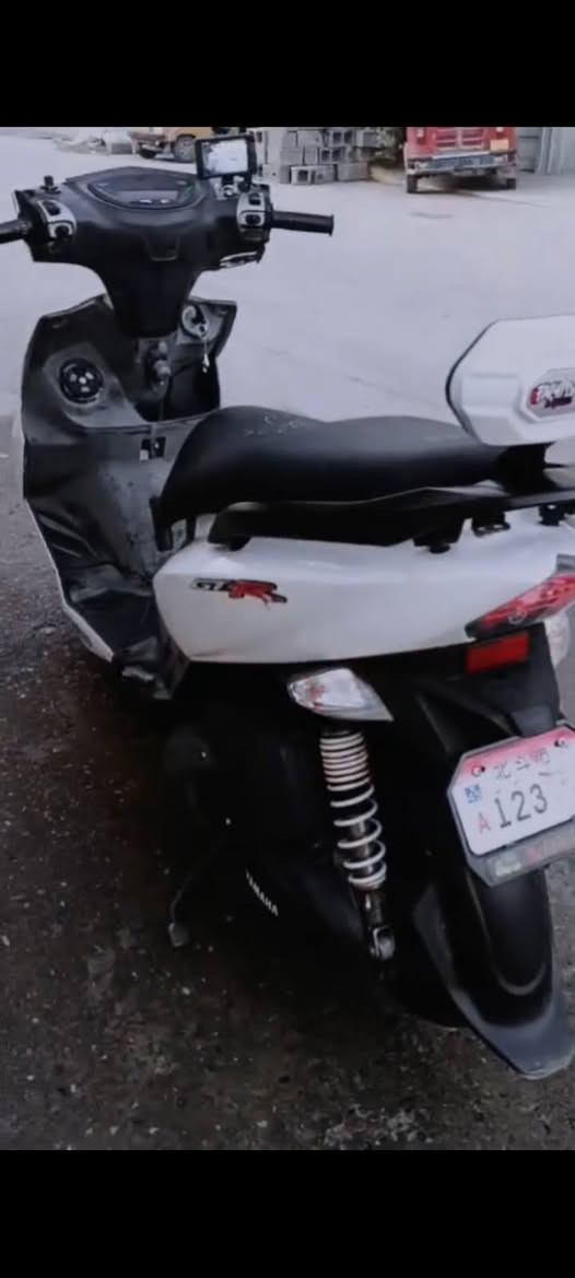 سلام عليكم شباب دراجه جي تي ار مقفوله كفاله كهربائيات كلها شغاله نظافه فول سعر850 مكاني بغداد *********** بيها كاميرا
