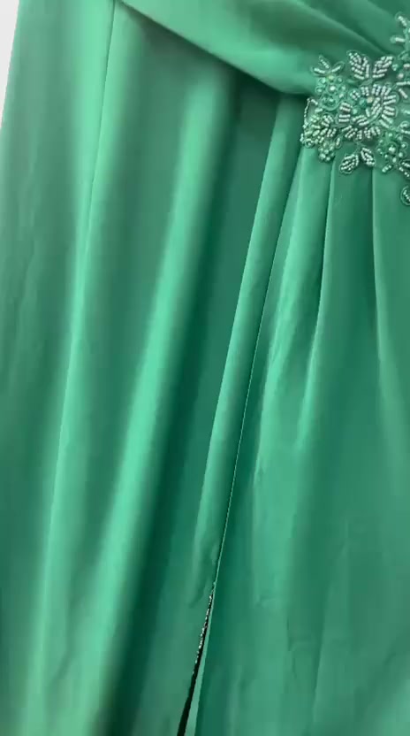 السلام عليكم
بنات فستتين للبيع تخبل باللبس واستعمال قليل مراين تقريبا نظيفات كلش والقماش درجه اولى الله شاهد 
الاخضر قياس ٤٦
٤٨
والرصاصي قياس ٤٠
٤٢
عندي خدمة توصيل 
مكاني 
بغداد
كراده خارج


**إذا كنت صاحب هذا الإعلان وتريد حذفه لأي سبب، رجاءا أرسل رسالة إلى الدعم الفني**