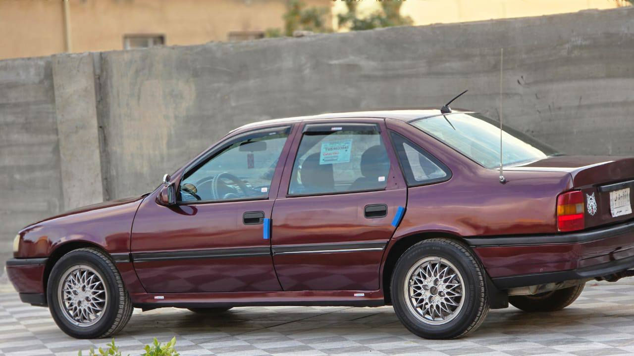 يالله اوبل فكترا للبيع موديل 92 محرك الفين بلادي كير محرك صدر سنويه جديده ما نقصه اي شي مسجل اناره 
مكان السياره الانبار الرمادي السعر 35بيه مجال 
للستفسار ***********
