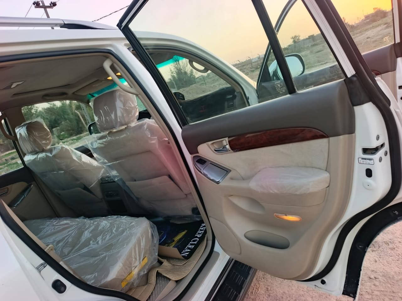 سلام عليكم برادو 2007سيارة مكفولة كفالة عامة من تبديل صبغ حدادية مكينة كير سياره نضيف مال جناي تبريد 3قطع مكينة ستة سلندر رقم دولي ذي قار باسمي سنوية للتلاثين سعر 165وبيهة مجال مكان سياره طريق كربلاء نجف عامود 350****************************
