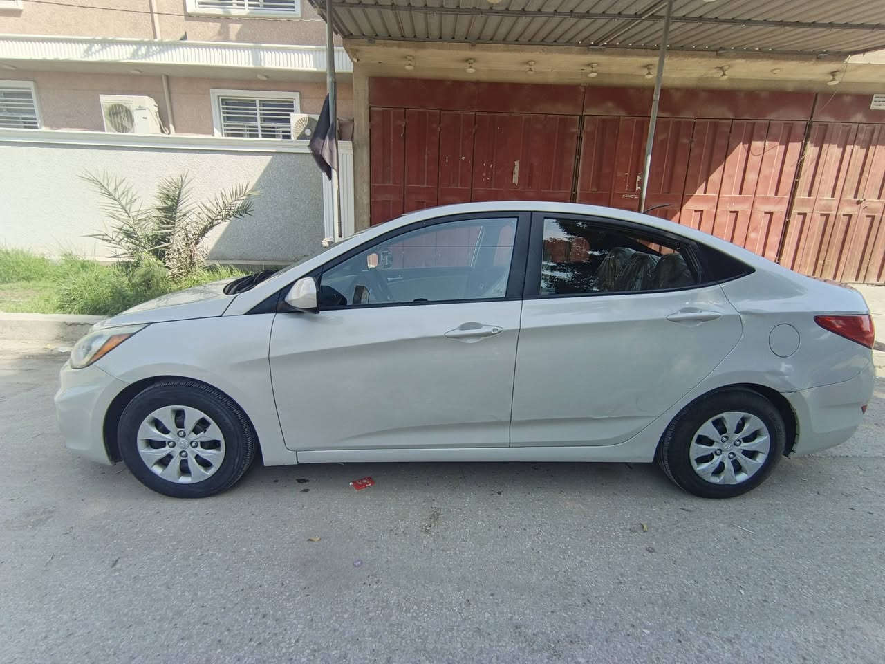 للبيع
هيونداي أكسنت 2016
ميكنة 1600
وارد أمريكي حادته خلفي قبغ جنطة
ممشى السيارة 129 ألف ميل
تحكمات ستيرن نظام أيكو
رقم بغداد الجديد
هزة جديدة سنوية جديدة 
السيارة تخم تاير باتري كلهن جدد
أدامة كاملة للسيارة نگرة سلف
السيارة بيه طخات وطعجات بسيطة حول السيارة 
السعر / 110 ورقة وبيه مجال
مكان السيارة / بابل الحلة حي الجمعية
***********
