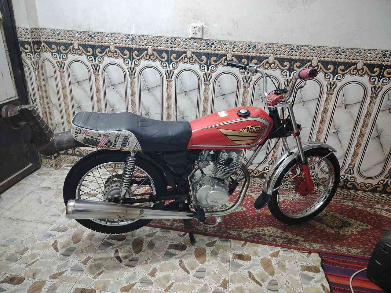 السلام عليكم دراجه للبيع شاصيه 22 مكينه 24 مكاني ديوانيه تعمير نظيفه مكفوله كفاله ماكينه ما مفتوحه استفسار اخر خاص رقم***********
