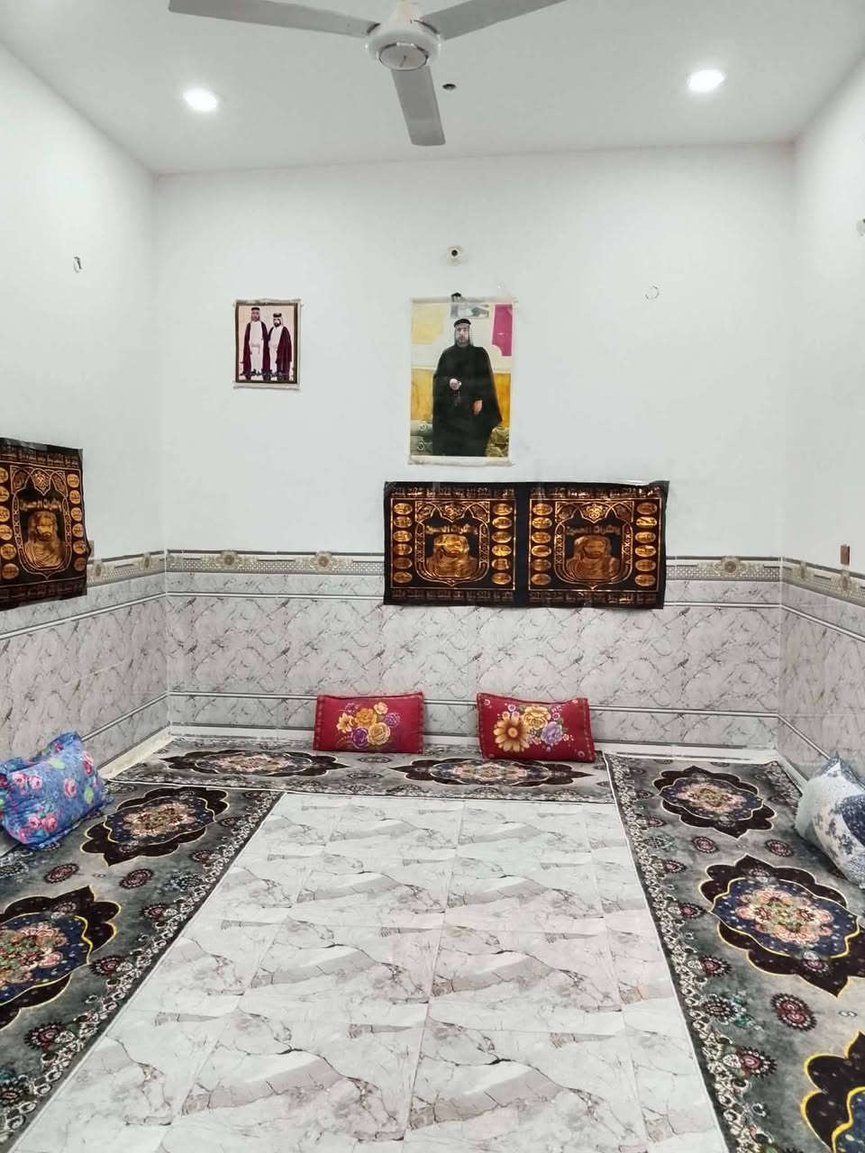 #حي الفداء .بيت للبيع مساحه 100امامي ثالث بيت عن شارع ستين ثاني بيت عن ركن
💢💢💢💢💢💢💢💢
 طابق واحد بناء حديث كامل مكمل في 2023
💠💠💠💠💠💠💠💠💠
🧿🧿🧿🧿🧿🧿🧿🧿🧿
مطلوب سكان 25  مليون 
🪬🪬🪬🪬🪬🪬🪬🪬🪬🪬
بناء طابوق كونكريت مسلح درجة اولى

💥💥💥💥💥💥💥💥💥💥

💢يحتوي على غرفة نوم
💢 وصاله 
💢ومطبخ
💢 ودوانيه 💢وحمام داخلي وخارجي
💢 ومخزن فوك 

🔥🔥🔥🔥🔥🔥🔥🔥🔥🔥
 #السعر الكلي 110صافي 85 تسليم يد والباقي دفع لصندوق الاسكان 
🛑🛑🛑🛑🛑🛑🛑🛑🛑🛑
حي الفداء مقاطعه 24 رقم العقار 24544 
🧨🧨🧨🧨🧨🧨🧨🧨🧨🧨
 مطلوب سكان 25 مليون تسديد شهري .
🎀🎗️🎀🎗️🎀🎗️🎀🎗️🎀🎗️
..
..
🔮🔮🔮🔮🔮🔮🔮🔮🔮
رقم الهاتف ***********
